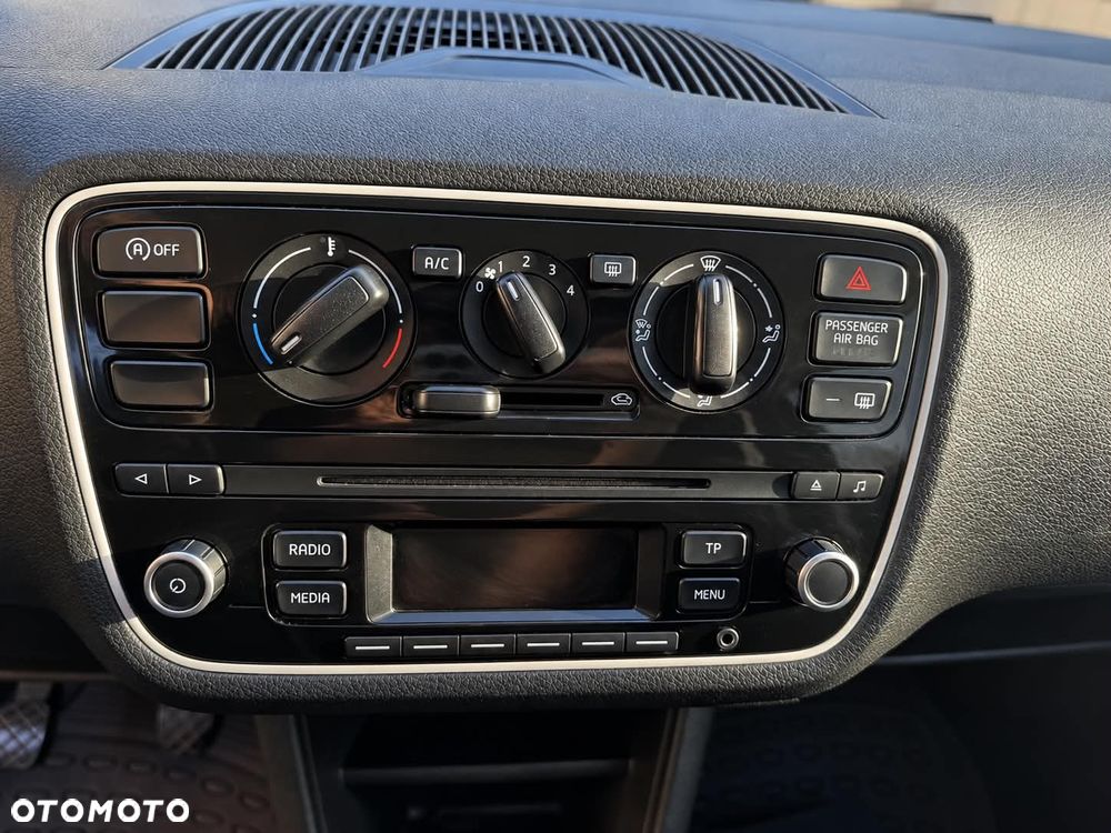 Volkswagen up! 1.0 take CityLine - 11