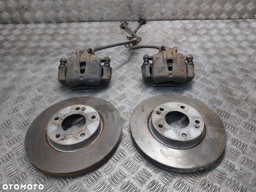TARCZE HAMULCOWE PRZÓD + ZACISKI HYUNDAI I30 I 1.6 16V - 1