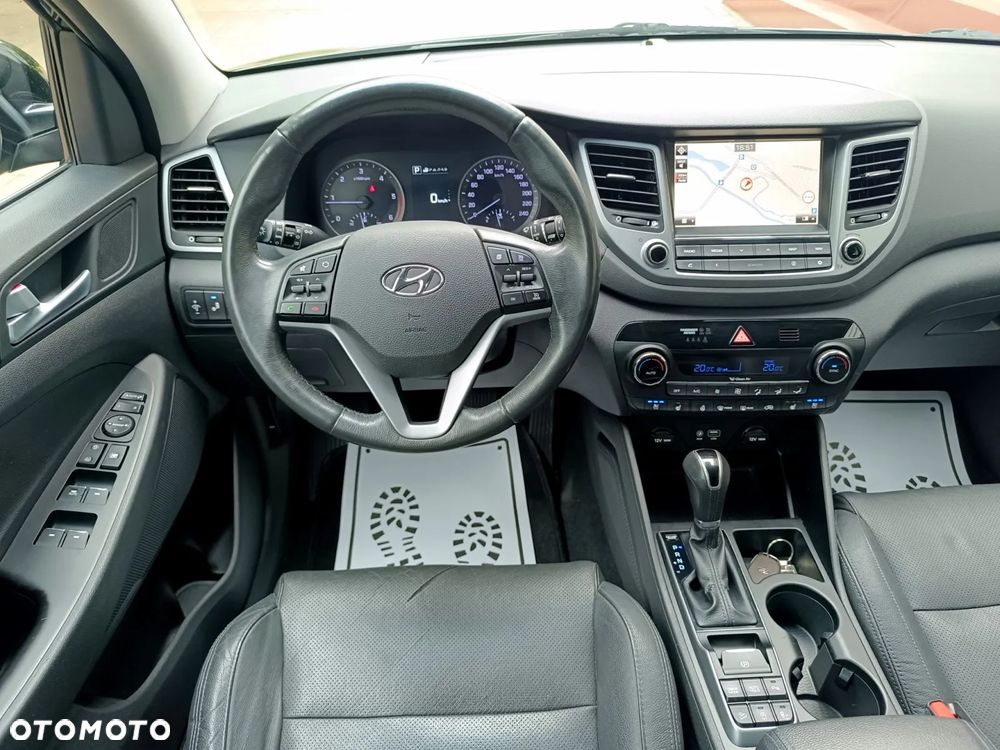 Hyundai Tucson blue 1.7 CRDi 2WD DCT Premium - 23