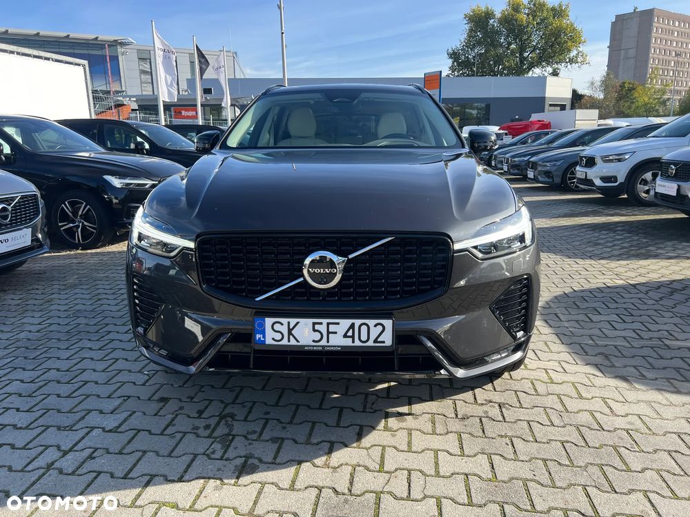 Volvo XC 60 B5 B AWD Ultra Dark - 2