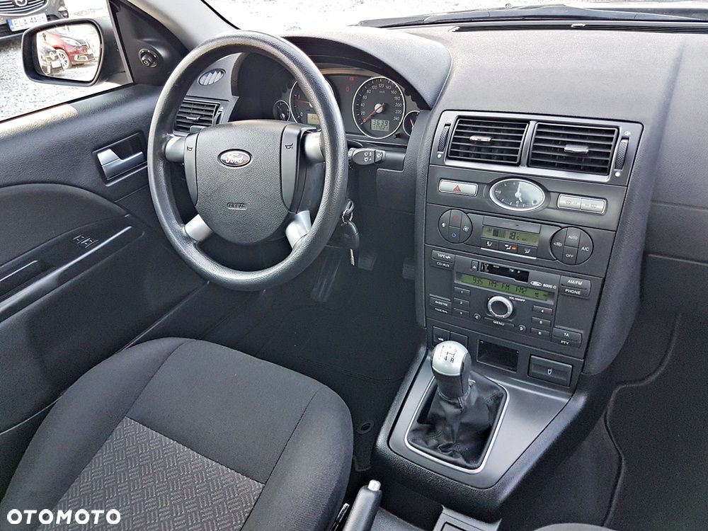 Ford Mondeo 2.0 TDCI Ambiente - 22