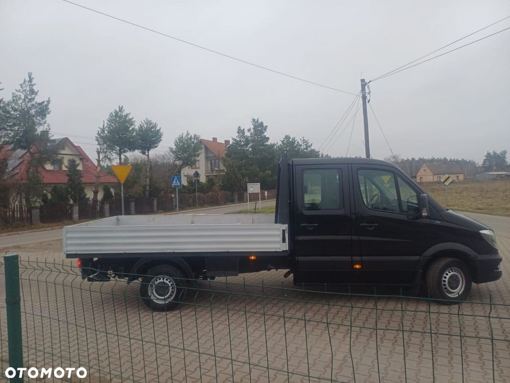 Mercedes-Benz Sprinter - 23