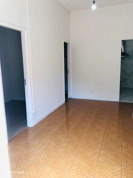 São Mamede Infesta arrendo apartamento - Grande imagem: 2/7