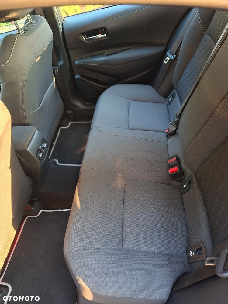 Toyota Corolla - 19