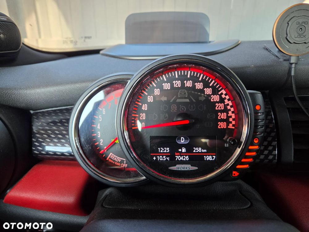 MINI John Cooper Works - 14