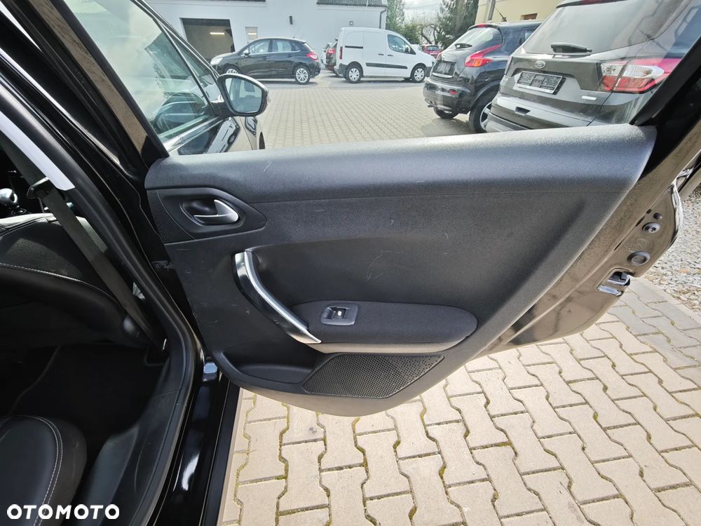 Peugeot 2008 e-HDi FAP 115 STOP & START Allure - 30