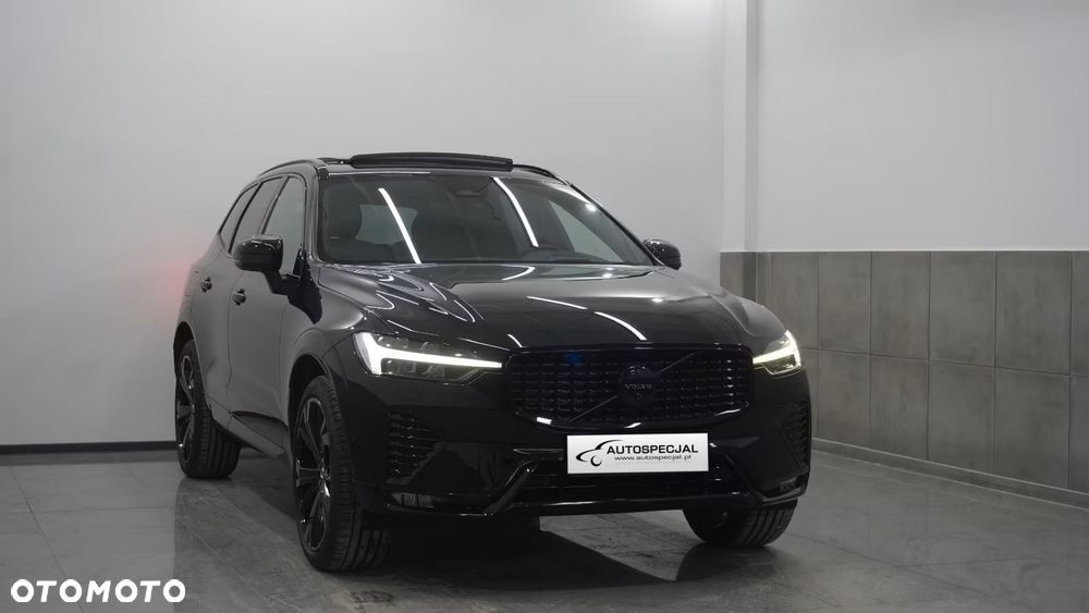Volvo XC 60 B5 B AWD Plus Black Edition - 2