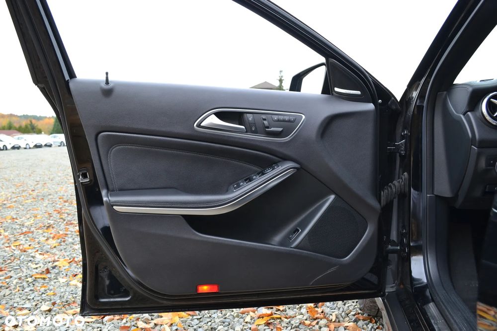 Mercedes-Benz GLA AMG 45 4-Matic - 17