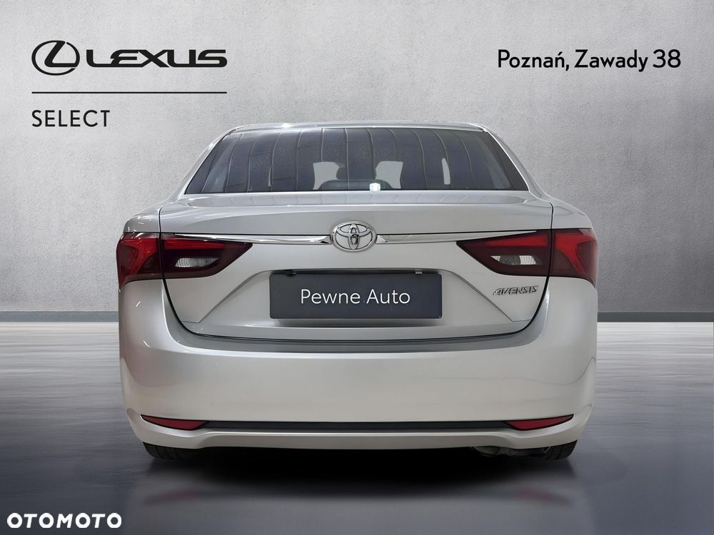 Toyota Avensis - 7
