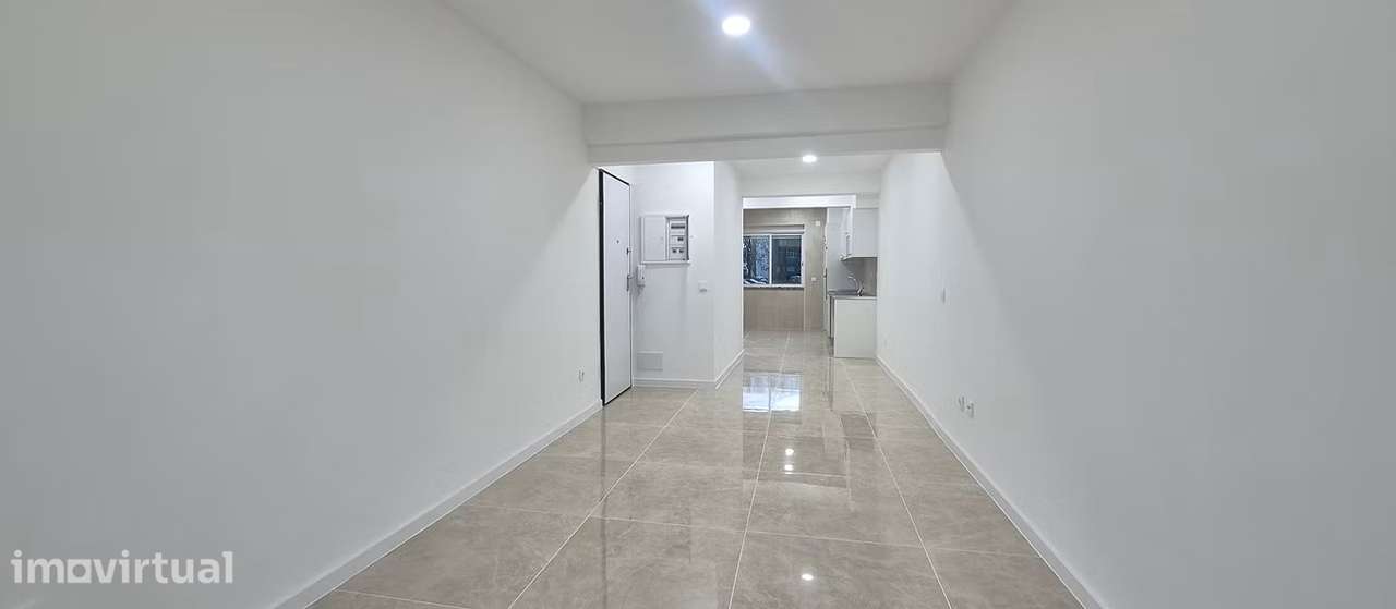T2 Totalmente Remodelado na Cova da Piedade, Almada - Grande imagem: 3/9