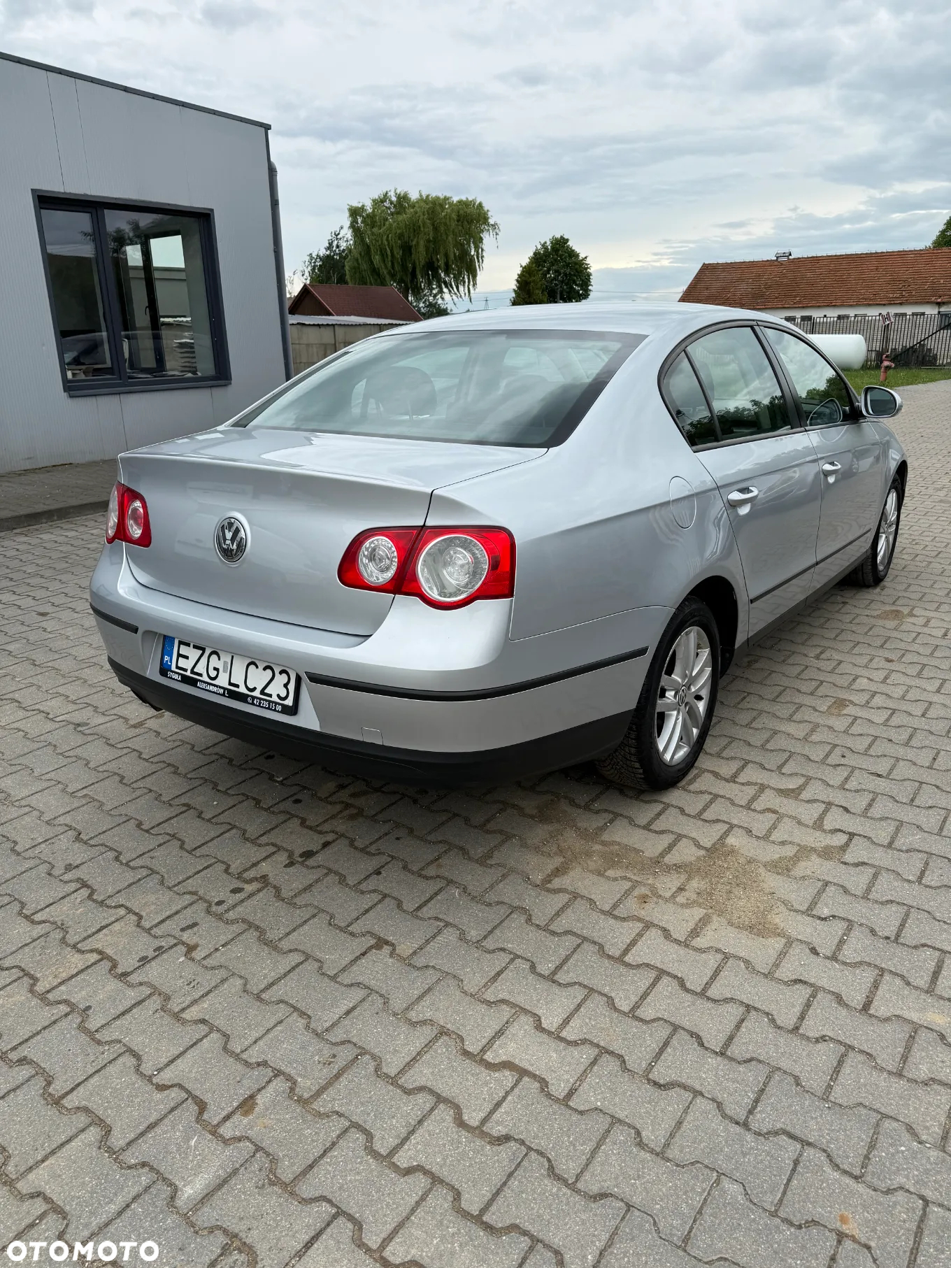 Volkswagen Passat - 3