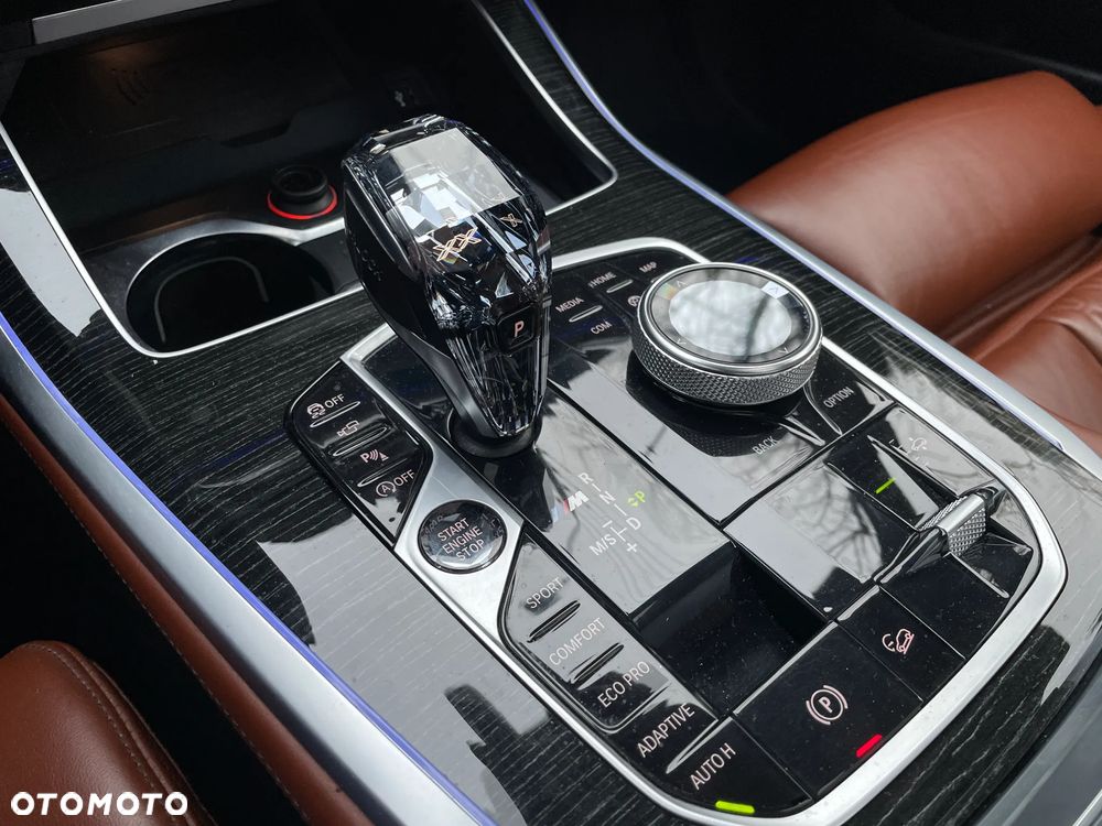BMW X7 - 13