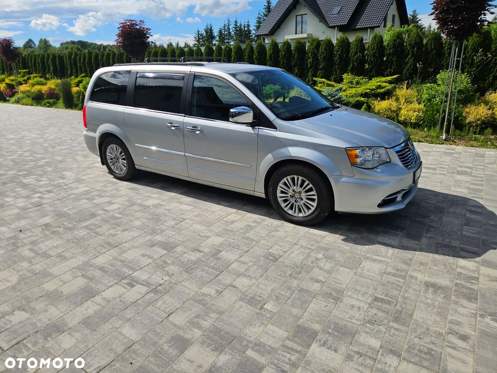 Lancia Voyager 2.8CRD Gold - 9