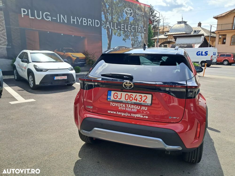 Toyota Yaris Cross 1.5 VVT-i HSD 4x2 Exclusive Adventure - 11