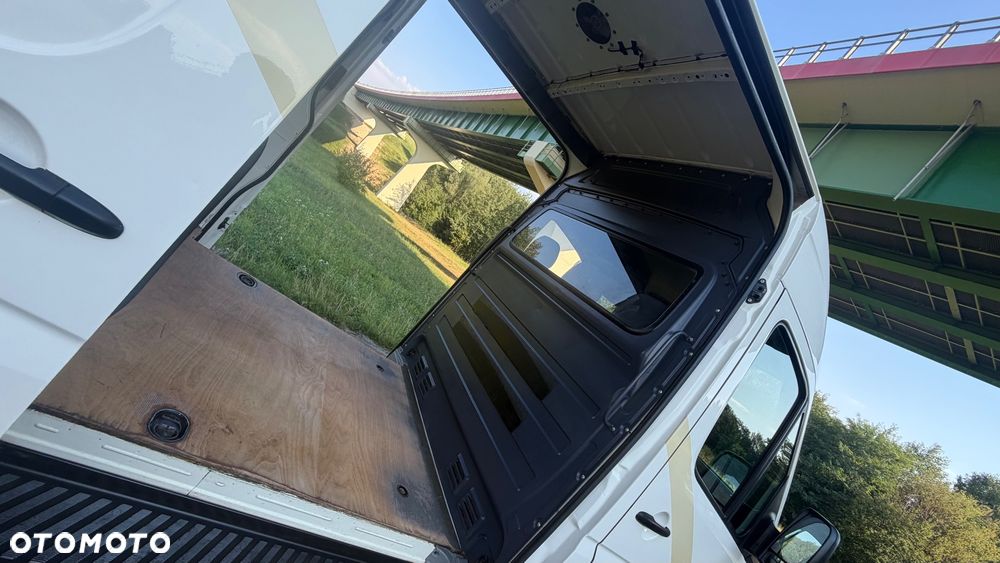 Mercedes-Benz Sprinter - 27