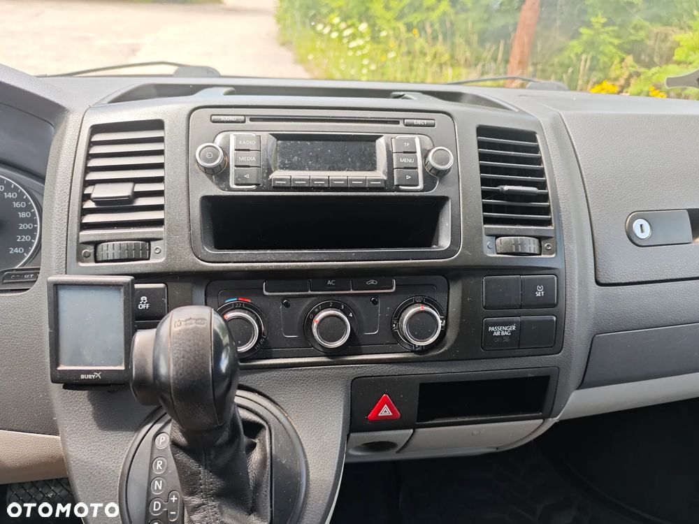 Volkswagen TRANSPORTER T5 - 15