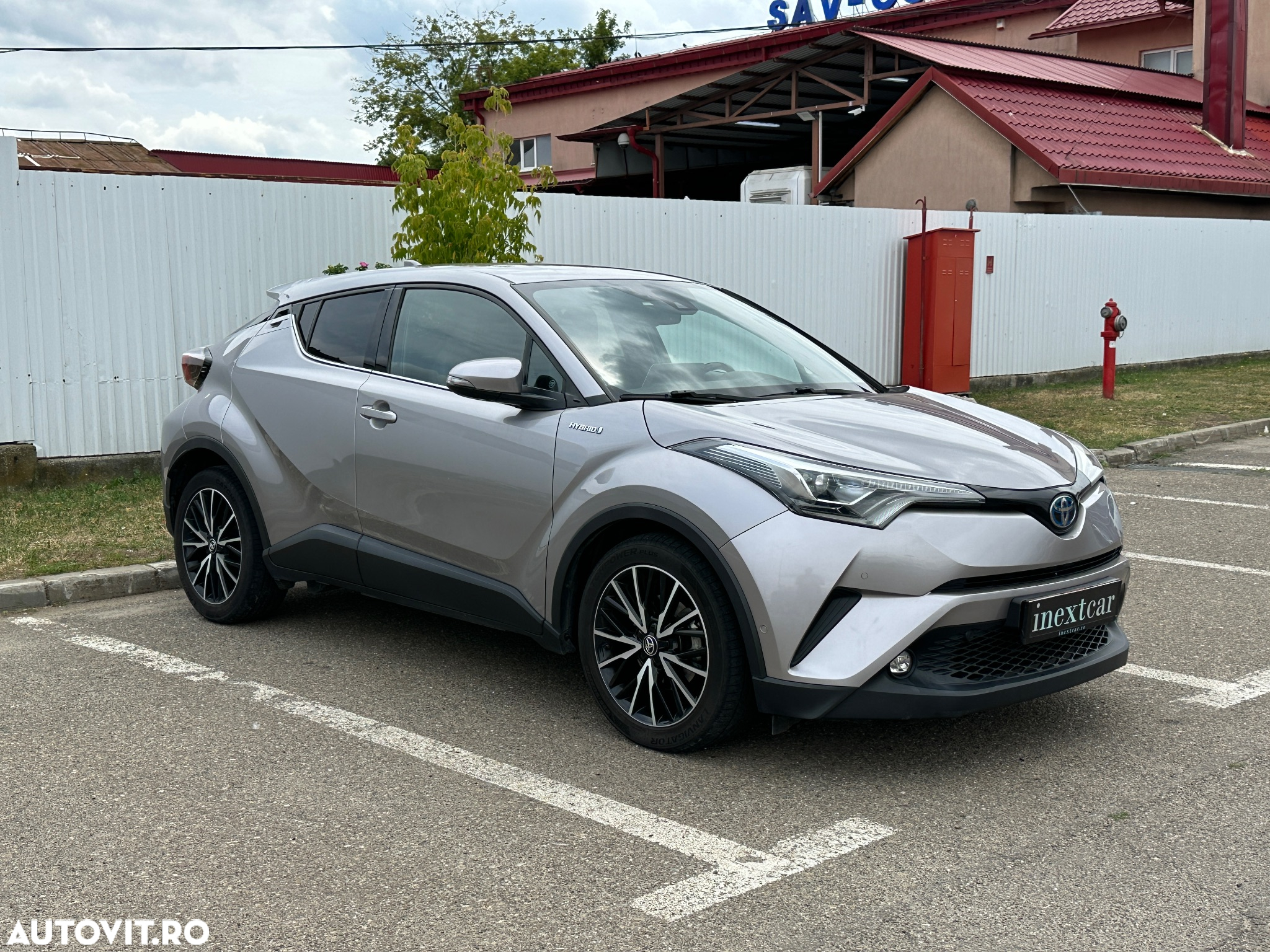 Toyota C-HR 1.8 HSD 4x2 CVT C-lassy LED - 3