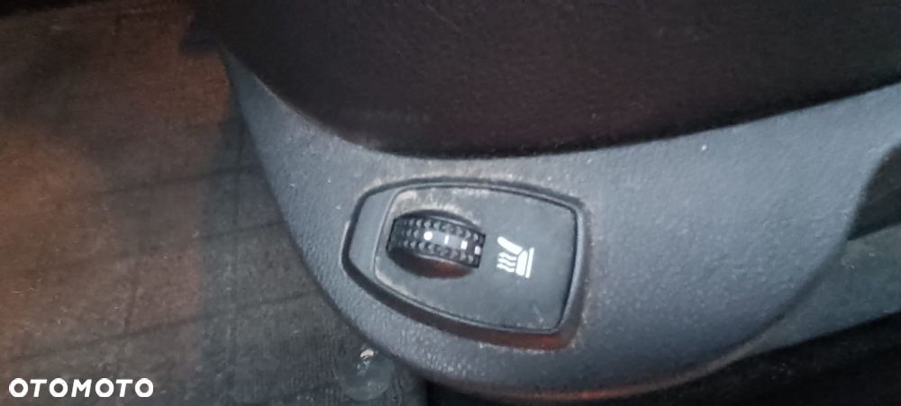 Renault Laguna 2.0 DCi FAP Expression - 16