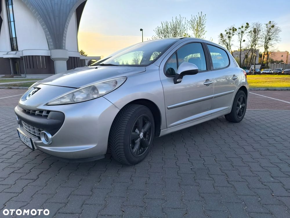 Peugeot 207 1.6 - 4