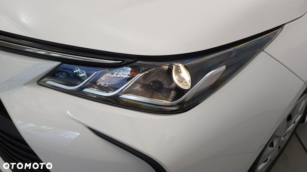 Toyota Corolla - 10
