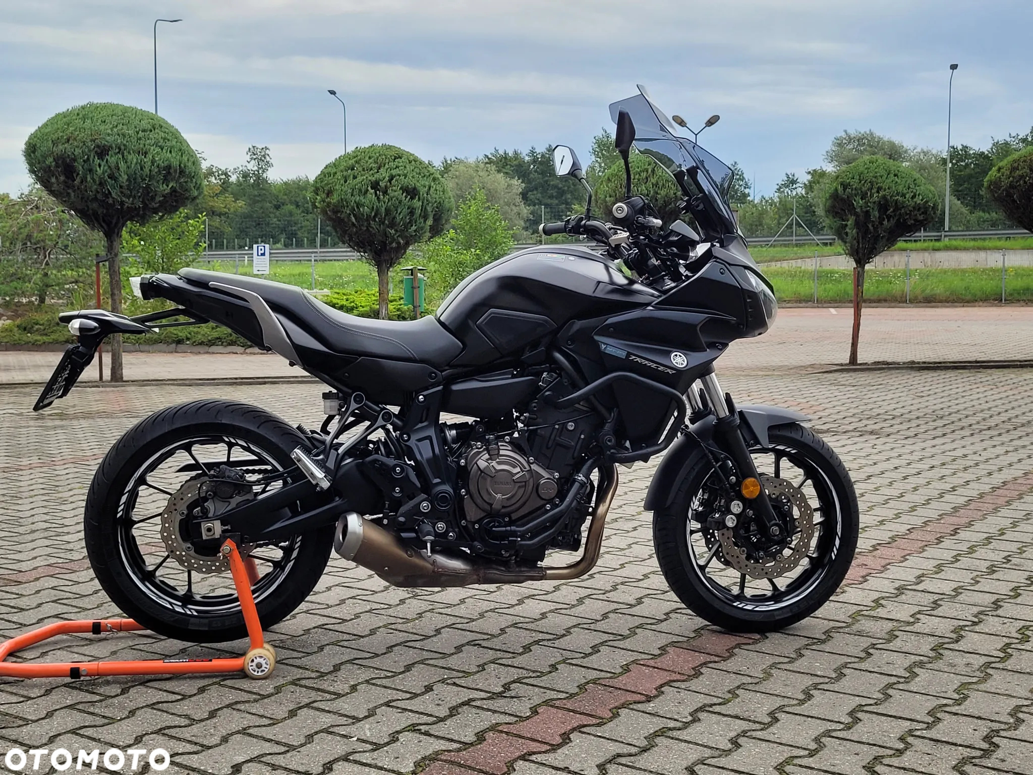 Yamaha MT - 19