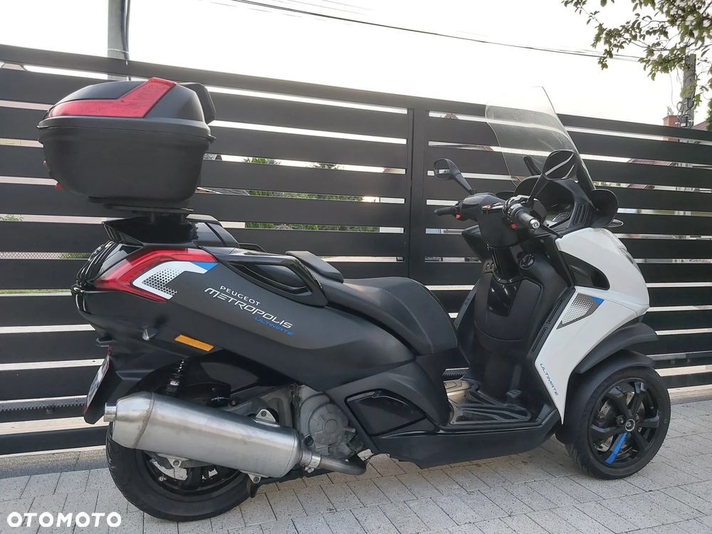 Peugeot Metropolis - 2