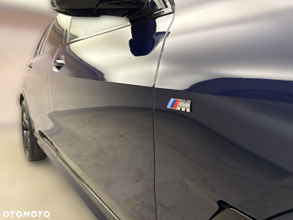 BMW X7 - 24