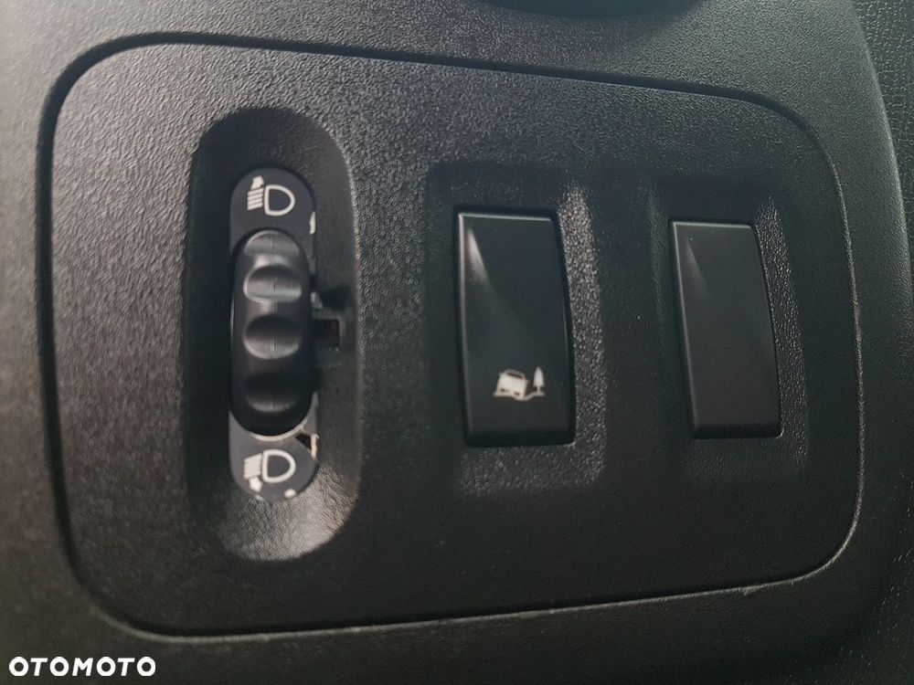 Renault MASTER KONTENER 8EP 4,21x2,23x2,22 KLIMA KRAJOWY MANUAL  6-BIEGÓW - 32