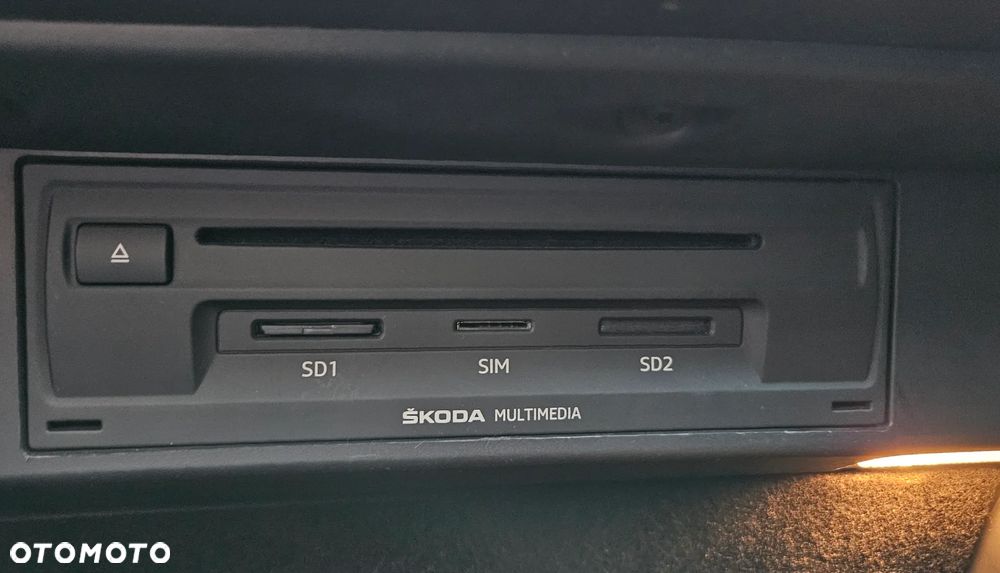 Skoda Karoq 1.5 TSI ACT 4x2 Style DSG - 28