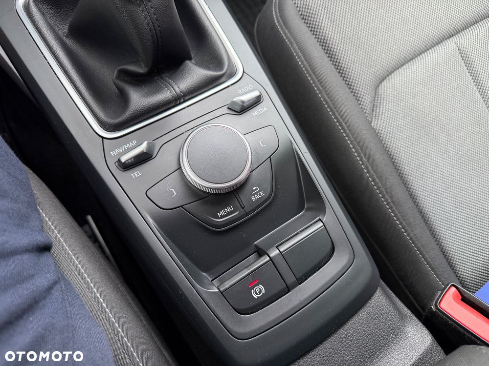 Audi Q2 - 19