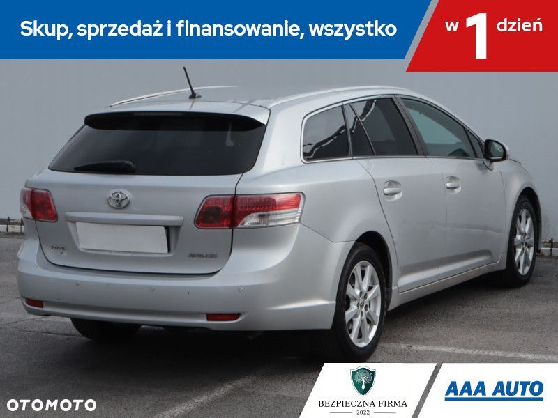 Toyota Avensis - 7