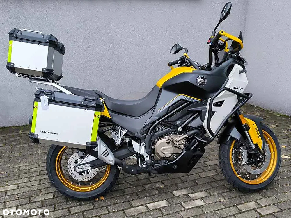 QJMOTOR SVT 650X - 11