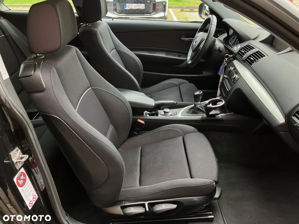 BMW Seria 1 120d Edition Sport - 18