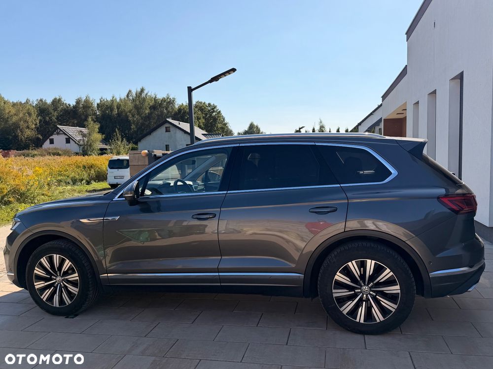 Volkswagen Touareg - 4
