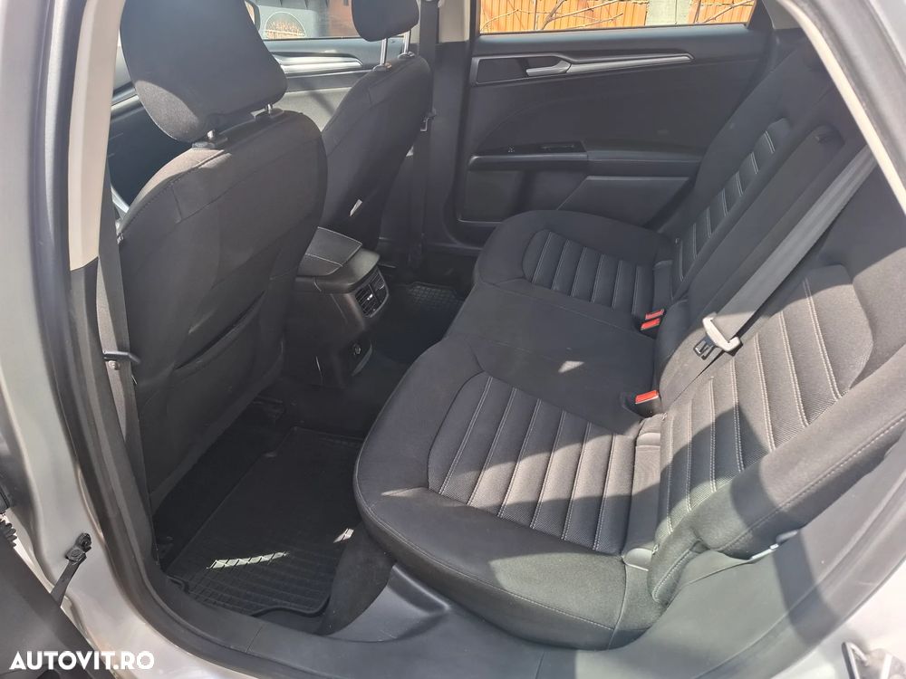 Ford Mondeo 2.0 TDCI PowerShift Trend - 8