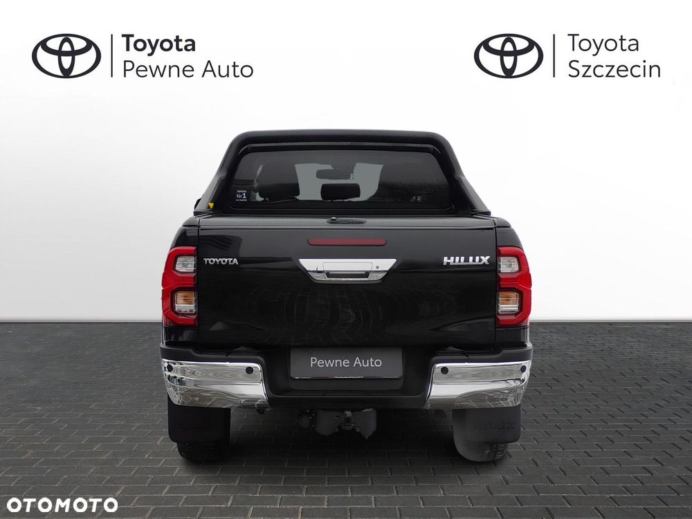 Toyota Hilux - 5