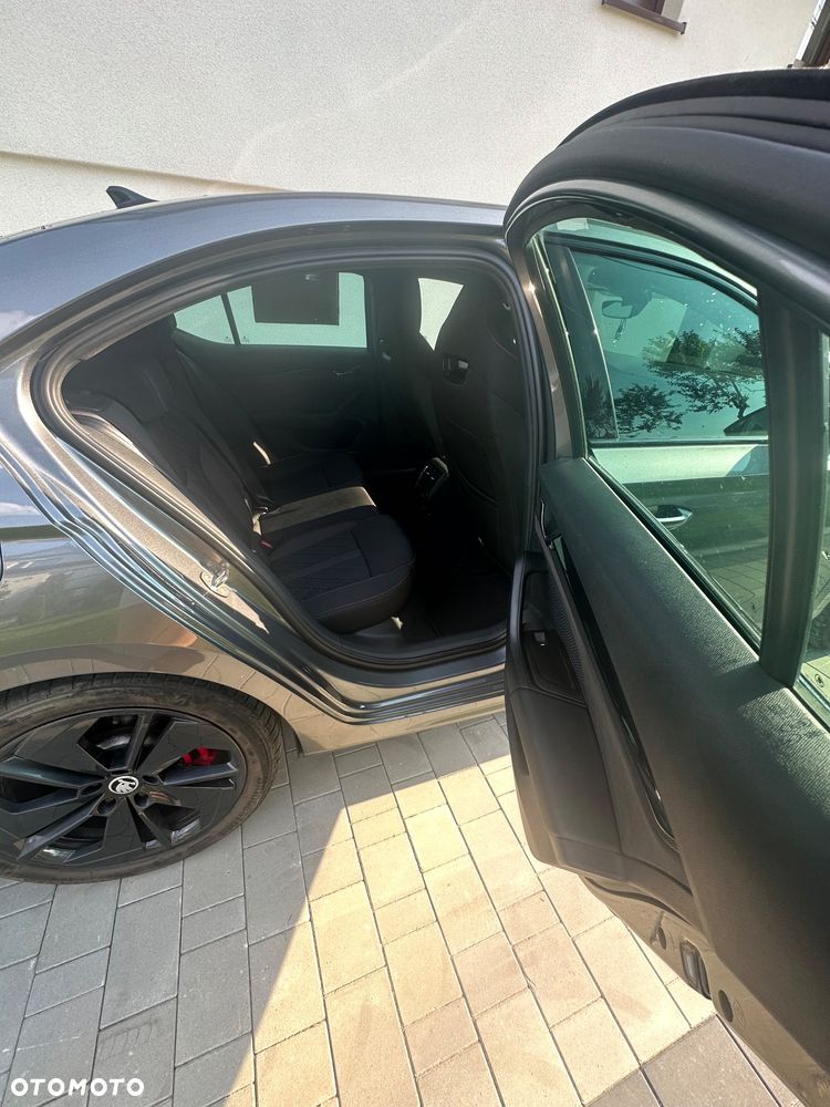 Skoda Octavia 2.0 TSI RS 245 DSG - 10