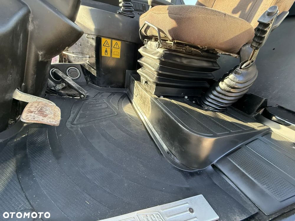 JCB 409 / ORYGINAŁ / SILNA / ŁADNIE UTRZYMANA  / BEZ DPF I ADBLUE / ZADBANA / SPROWADZONA Z NIEMIEC / 407 408 406 60 70 M 506 509 - 31