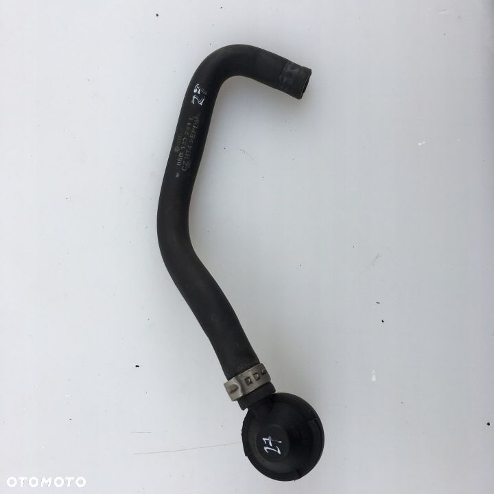 PRZEWÓD POWIETRZA AUDI A4 B6 2.0 ALT 06B133241L - 1