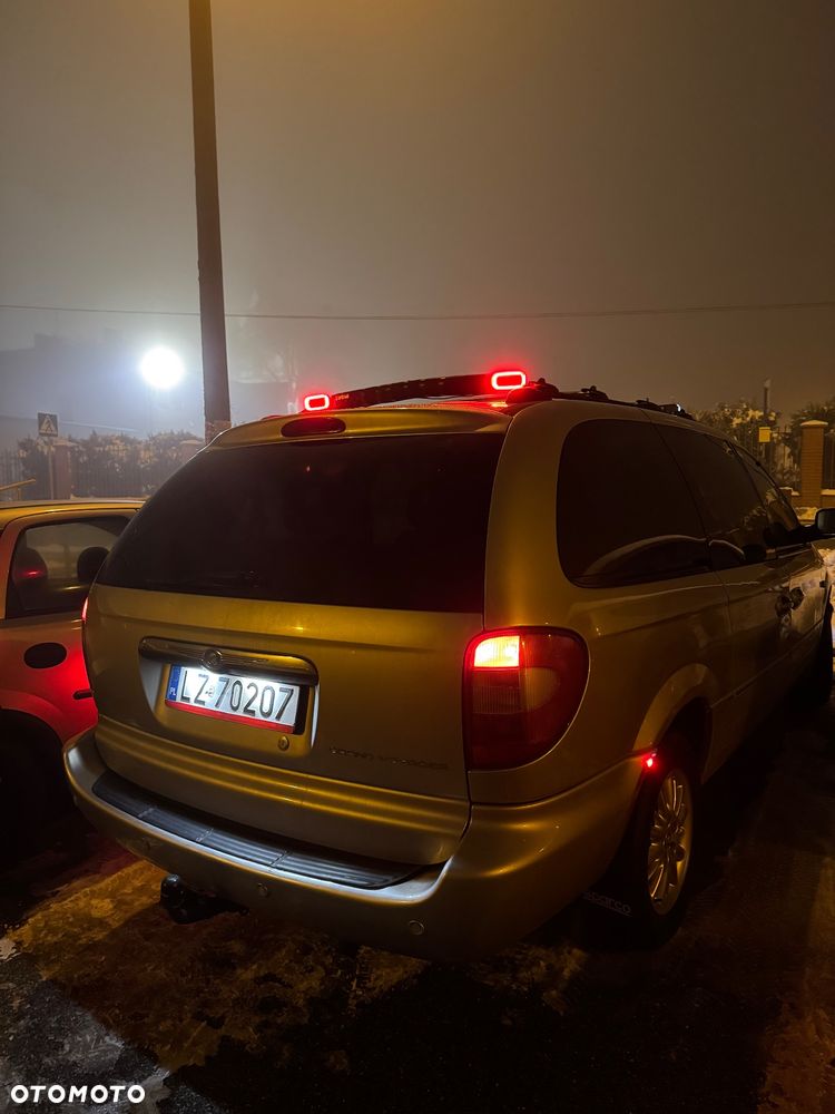 Chrysler Grand Voyager - 26