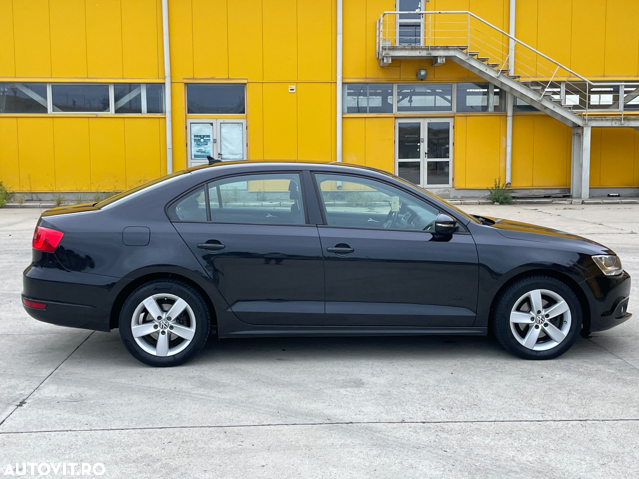 Volkswagen Jetta - 17