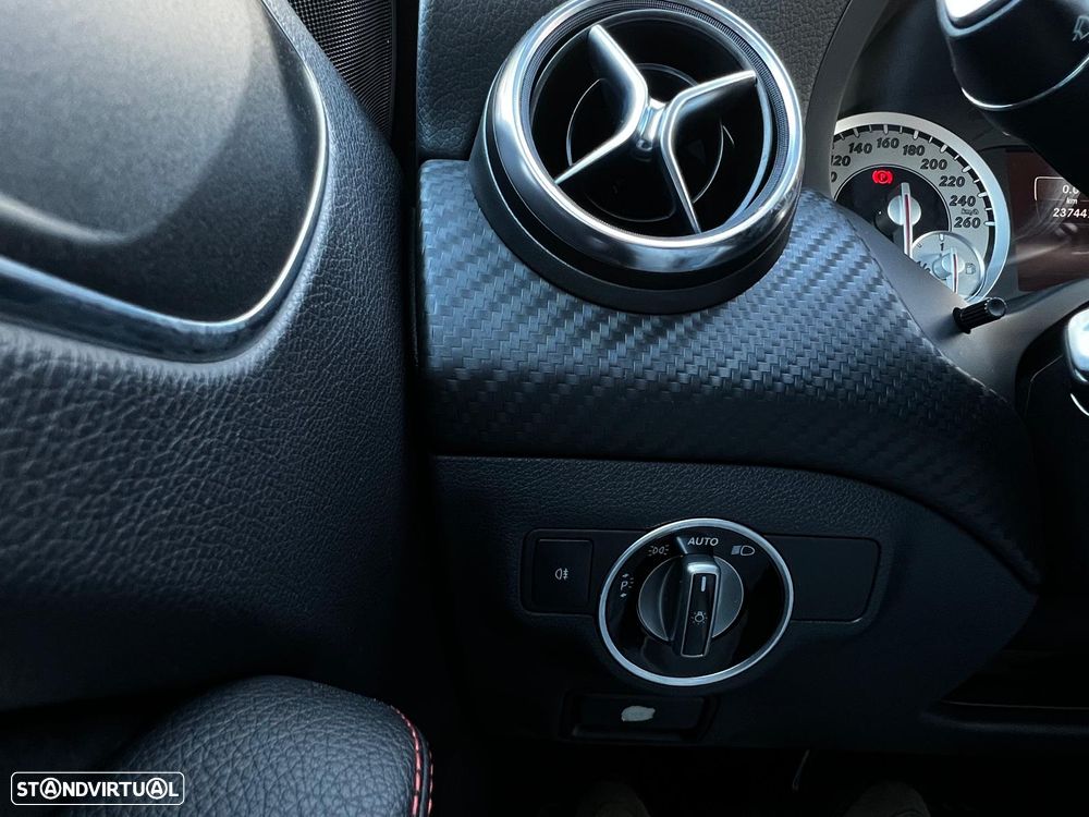 Mercedes-Benz A 180 d AMG Line Aut. - 43