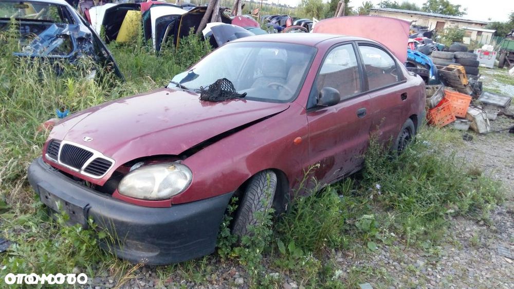 Części Daewoo  Lanos 1.6 16V A15DMS  5-drzwi bordowy - 4