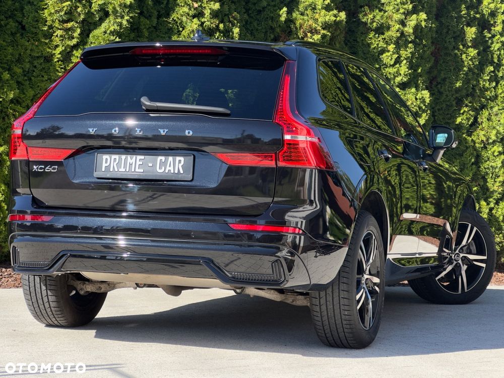 Volvo XC 60 B4 D AWD Plus Dark - 4