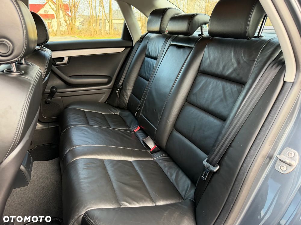 Audi A4 Limousine 1.8 T quattro - 25