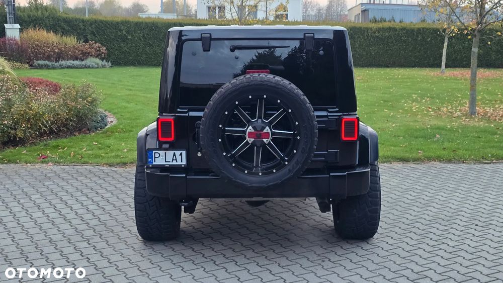 Jeep Wrangler - 12