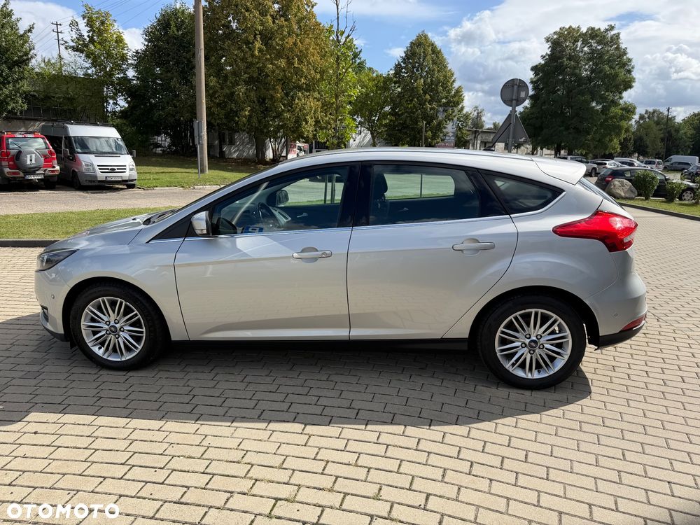 Ford Focus 1.0 EcoBoost Titanium Business - 17