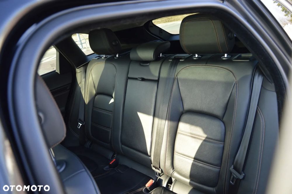 Jaguar F-Pace 30t AWD Prestige - 22