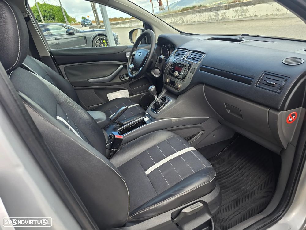 Ford Kuga 2.0 TDCi Titanium - 14