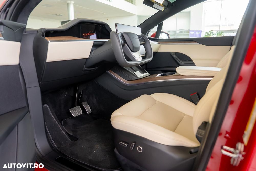 Tesla Model X Standard - 20